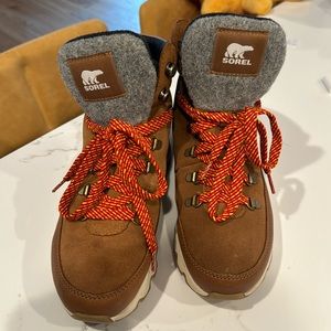 Sorry Kinetic Tan Preowned Boots size 8